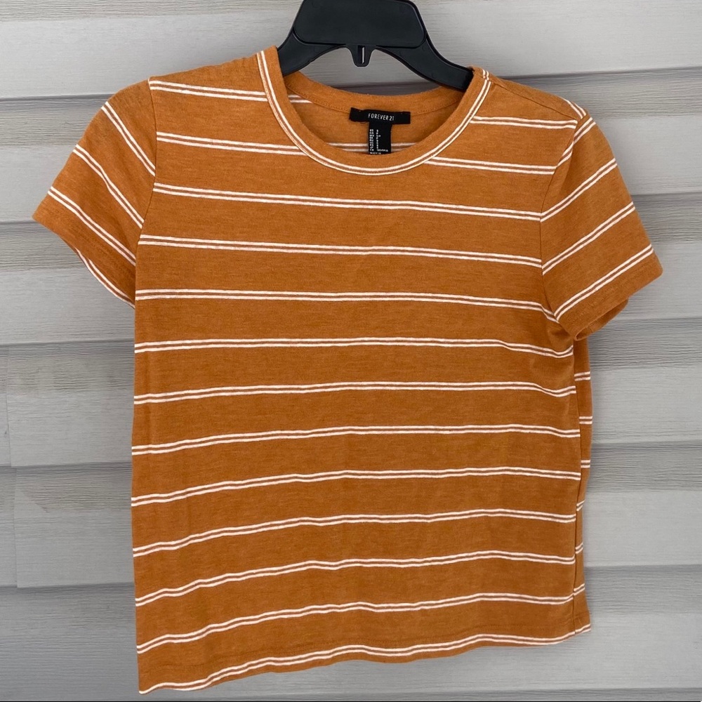 small forever 21 tee
